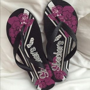 Skechers Flip Flops!