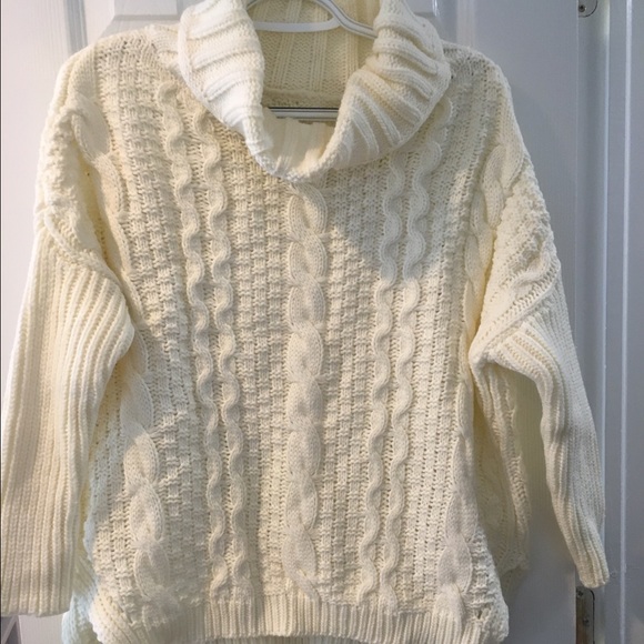 Scoop Turtleneck Sweater