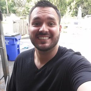 Meet your Posher, Matias