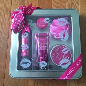 Glitzy Glam Bath Gift Set