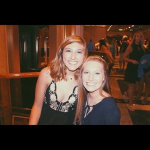 Meet your Posher, Emily