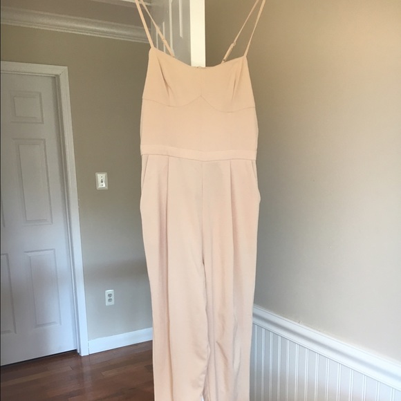 Beautiful jumpsuit new with tags never worn! - Picture 1 of 4