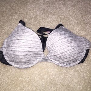 Victoria Secret 34C Bra