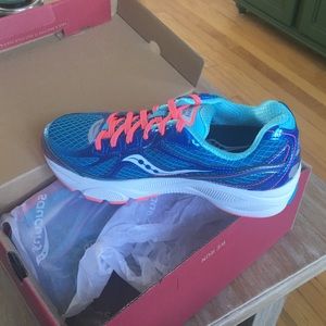 Saucony Ride 7 Running Shoes