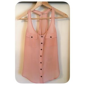Beautiful silk Guess sleeveless blouse
