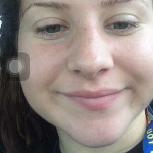 Meet your Posher, Caitlin