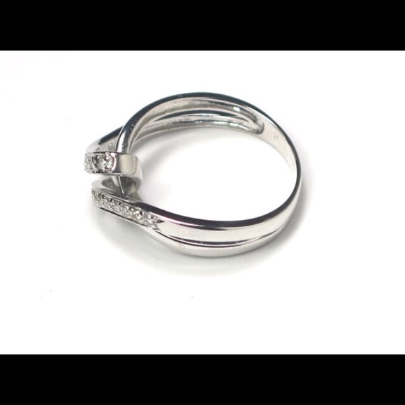 10k White Gold Diamond Women's Ring
