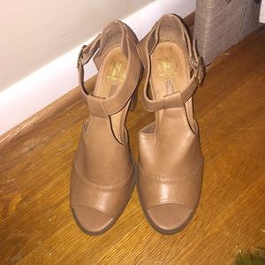 Tan Chunky Heels