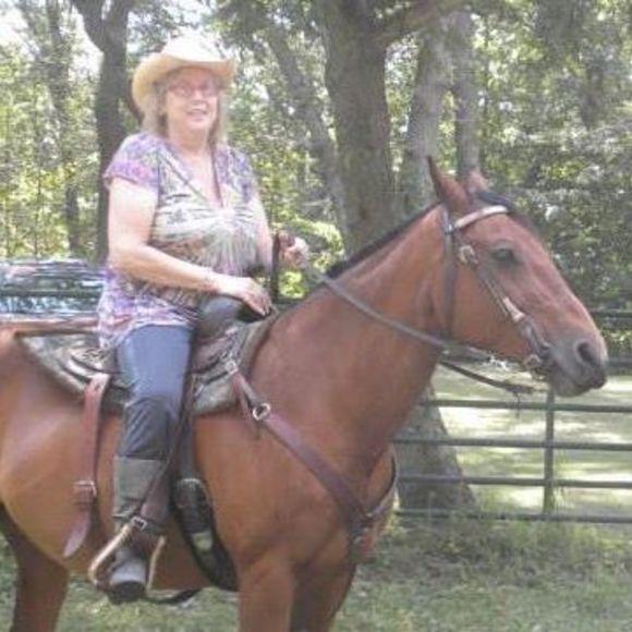 Meet your Posher, Faye - Picture 1 of 1