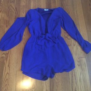 Tobi romper Ties in the front, open sleeves