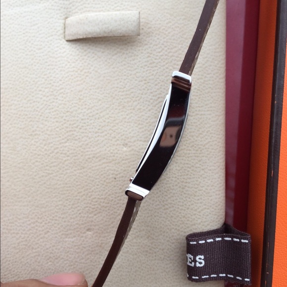 Hermes watch H Heure PM (lady size) 99% condition - Picture 3 of 4