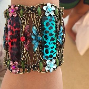 Bracelet cuff