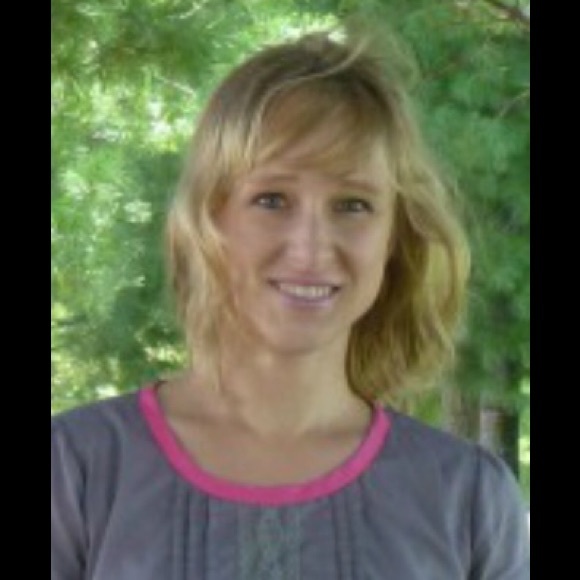 Meet your Posher, Beth - Picture 1 of 1