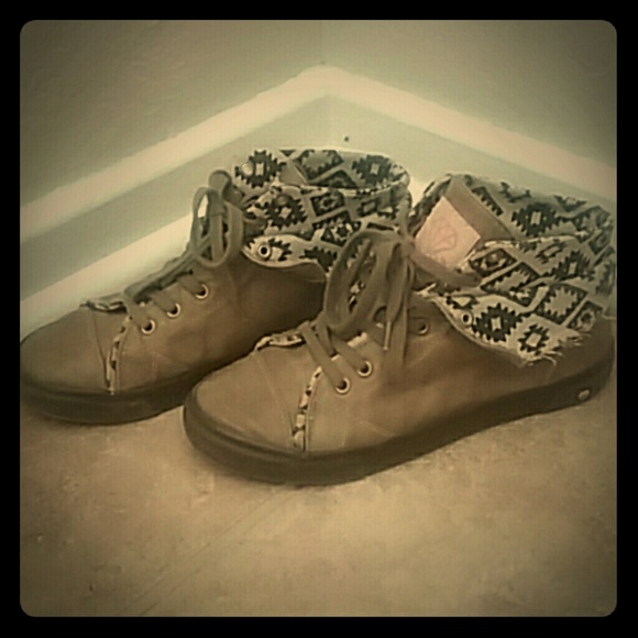 Dark tan, tribal print sneakers