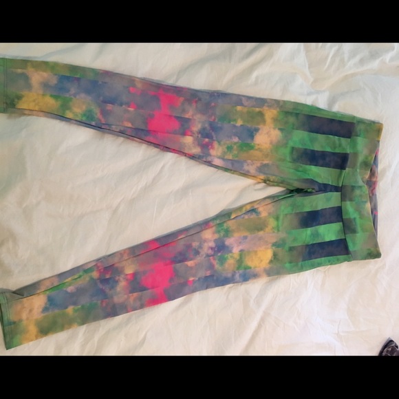 Onzie yoga legging