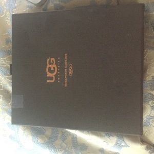 UGG sheepskin care kit