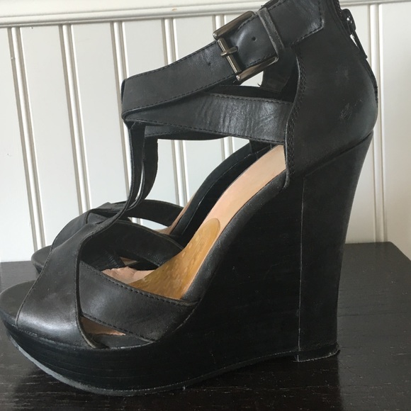 Black Aldo Wedges - Picture 3 of 3