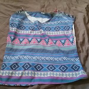 Tribal top