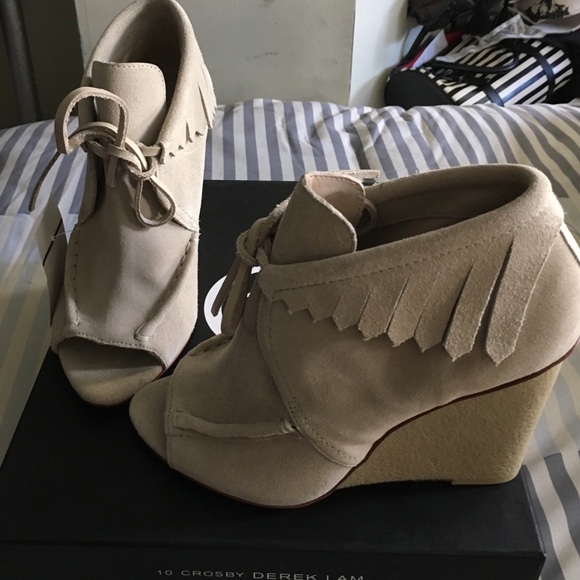 Gorgeous tan shoes