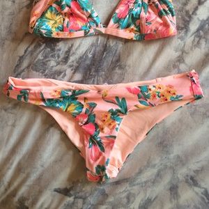 Ripcurl Hawaiian print cheekini bottom