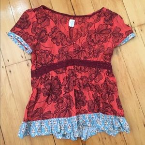 Perfect summer blouse with great detail!