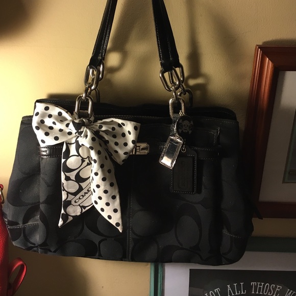 Coach Satchel - Picture 4 of 4