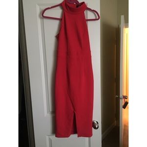 GORGEOUS and FLATTERING LuLus Red Midi Dress