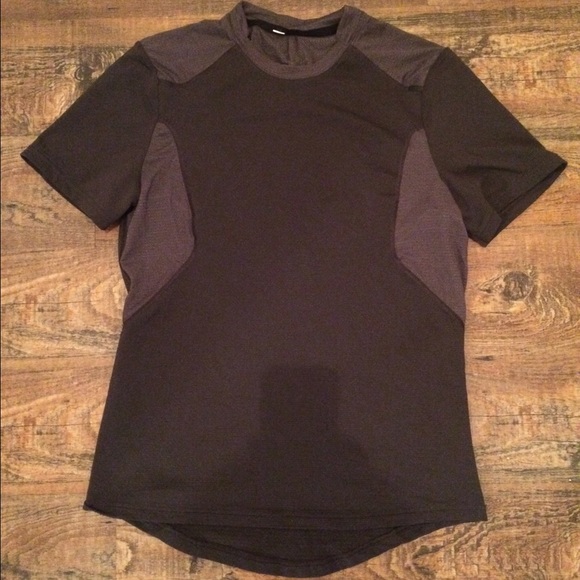 Lululemon Tech Run Shirt EUC size 10