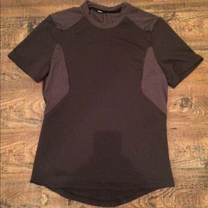 Lululemon Tech Run Shirt EUC size 10