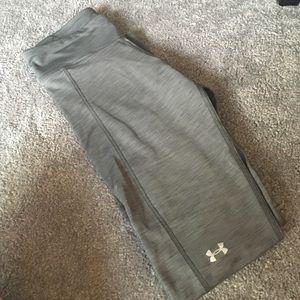 Gray underarmour leggings