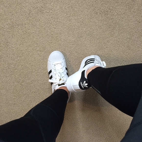 adidas superstars