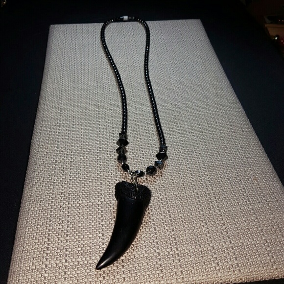 Carved bone black tooth Hematite Stone necklace - Picture 2 of 2
