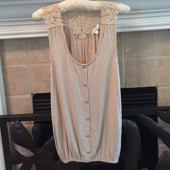 ☀️Get ready for spring 💐 Charming Charlie Tank