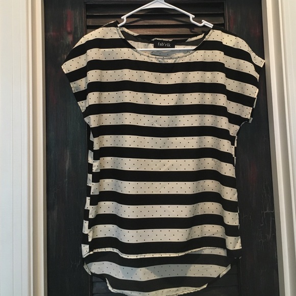 Black and cream cap sleeve blouse