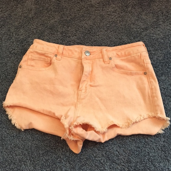 Delias high waisted pink cream shorts