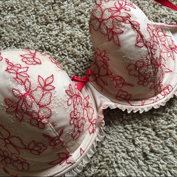 Victoria's Secret Dream Angels Bra 32DD