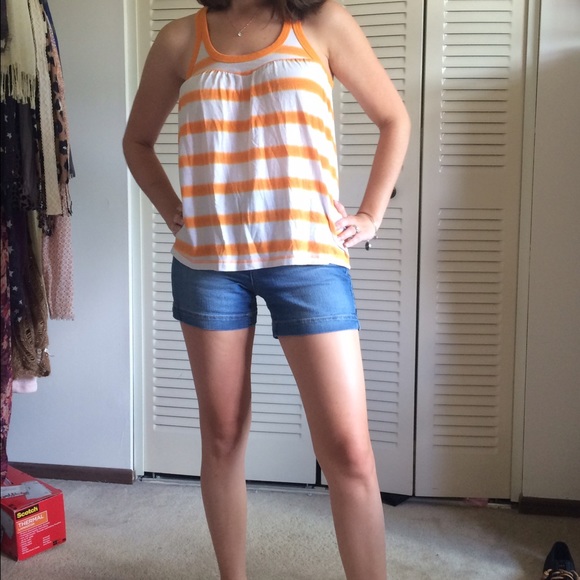 VS Pink tank top