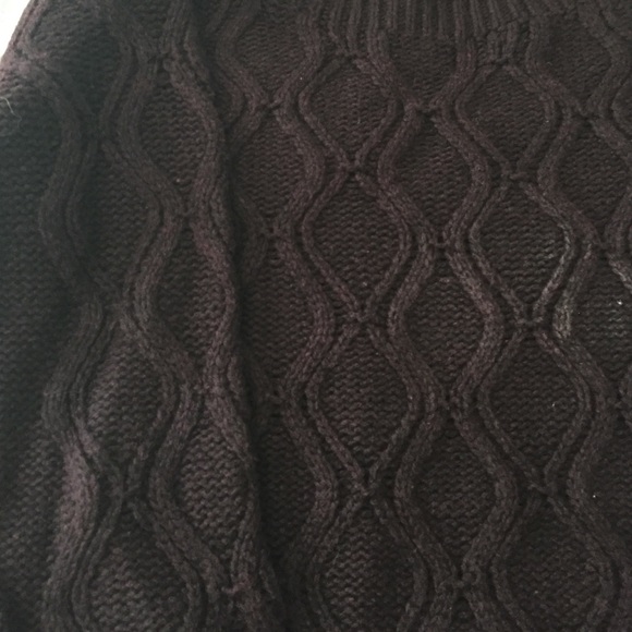 Plum cable knit sweater - Picture 3 of 3