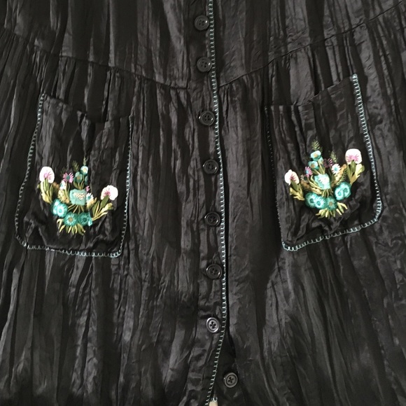 Betsey Johnson 100 % silk black dress - Picture 2 of 4