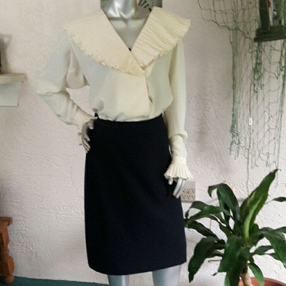 Marks & Spencer Classic Pencil Navy Skirt - Picture 2 of 4