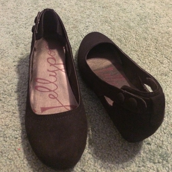 Black flats