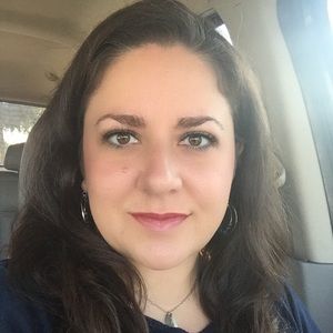 Meet your Posher, Renea