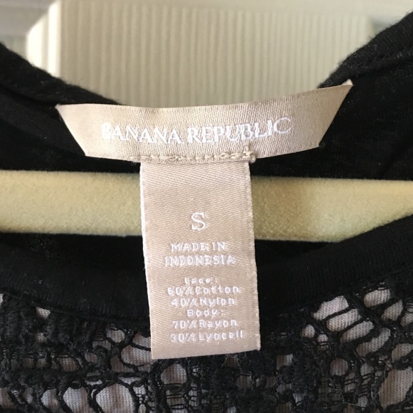 Banana republic black sleeveless top - Picture 3 of 3