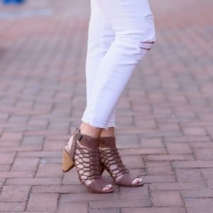 Vince Camuto Sandals