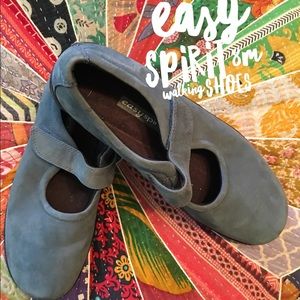 Easy Spirit walking shoes, never worn