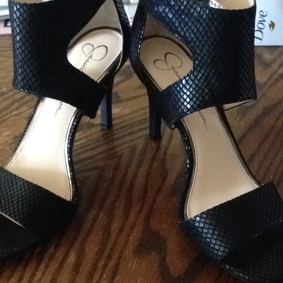 Jessica Simpson black heels