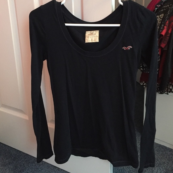 hollister tee