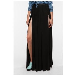 NWOT Ecote/UO Double slit maxi skirt
