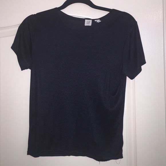 Solid black basic top from Gap