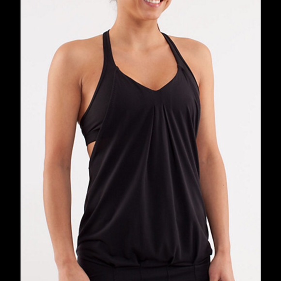 Lululemon Practice Freely tank in black. Size 4.